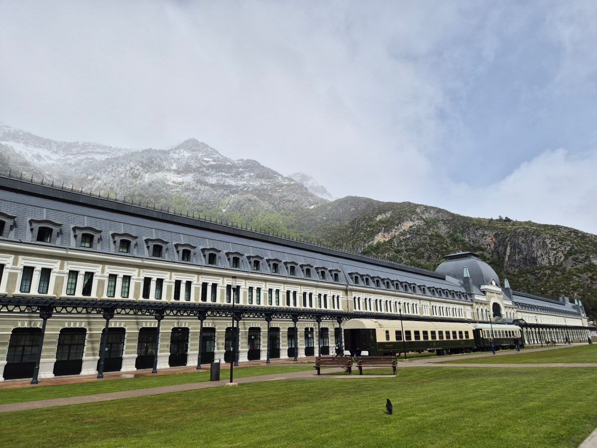 Canfranc : une gare internationale fantôme au coeur des&nbsp;Pyrénées